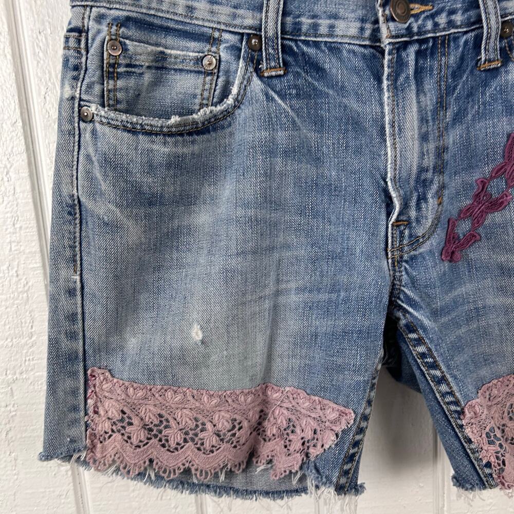American Eagle Reworked Lace Trim Denim Shorts Boho Coquette Upcycled Size 6 - Picture 2 of 6